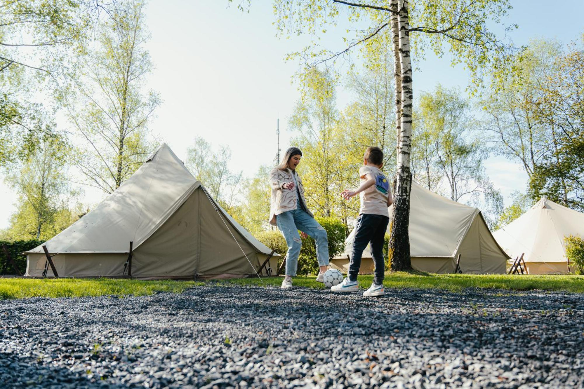 Camping Fuussekaul Heiderscheid Room photo